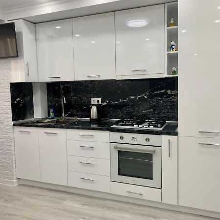 Apartament On Lev Tolstoi 43B! Διαμέρισμα Κισινάου Εξωτερικό φωτογραφία